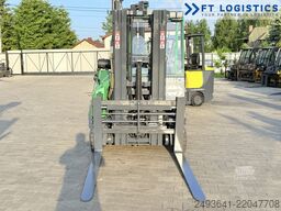 Combilift CB3000 DIESEL TRIPLEX 4900 POSITIONER