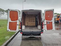 VOLKSWAGEN CRAFTER 35 2.0