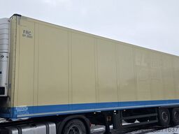 Schmitz SKO24 Carrier Vector 1550 Zustand gut, leichter Streifschaden rechts