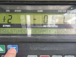 Schmitz SKO24 Carrier Vector 1550 Zustand gut, leichter Streifschaden rechts