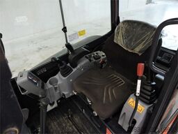 KUBOTA KX027