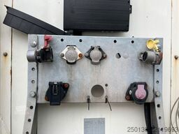 SCHMITZ CARGOBULL ST11 Mega Getränke Auflieger Tiefbett