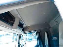 RENAULT Midlun 220 Koffer*Schaltgetriebe*