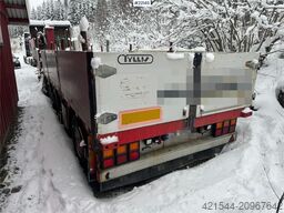 Tyllis jumbo semi-trailer with HMF crane