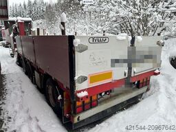 Tyllis jumbo semi-trailer with HMF crane