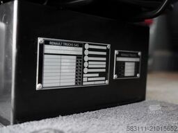 RENAULT T 520 / EDYCJA LIMITOWANA - 1894 / CA?A NA PODUS