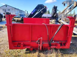 HMF 2120K-RC WITH PLATFORM ALMOST NEW