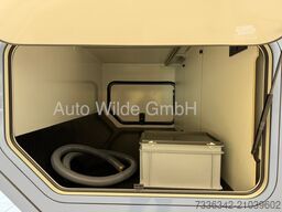 Fuso Wilde Expedition Truck F 262