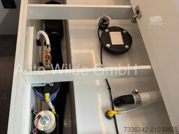 Fuso Wilde Expedition Truck F 262