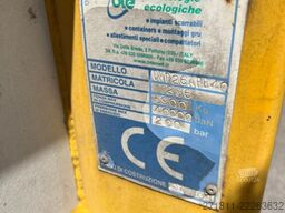  COMPATTATORE USATO SCARRABILE A CASSETTO
