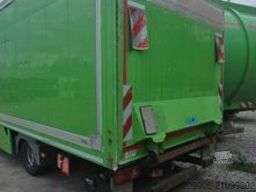 MERCEDES-BENZ 818 Atego, Schaltung, Koffer mit LBW