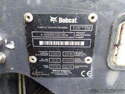 Bobcat E25