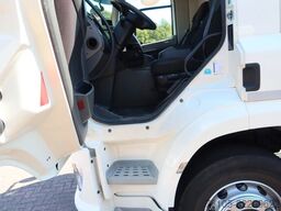 DAF CF 320 FA Bakwagen + Dhollandia 2000 kg klep