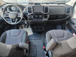 CARADO T338 S /MJ25 /Markise /Fahrradträger /5Personen