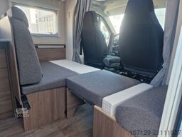 CARADO T338 S /MJ25 /Markise /Fahrradträger /5Personen