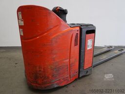 Elektrický paletový vozík s plošinou pro stojícího obsluhu Linde T 20 SP 131