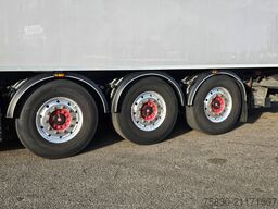 Vedecar LPRS 24 / LIFT AXLE / THERMO KING / TAIL LIFT
