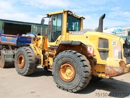VOLVO L120G - Greifschaufel - Nr.: 320