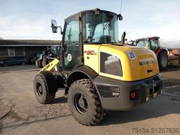 New Holland W80C