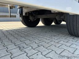 Van Hool FOOD / LEBENSMITTEL / empty weight: 5.860k / 29...