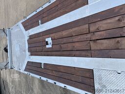 Möslein T 3-9,20 F  3 Achs Tieflader mit gerader Ladefläche 9 m, Neufahrzeug