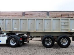 Benalu 28 m3, full sprong suspension