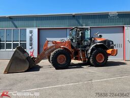 HITACHI ZW220-6*Klima*hydr. Schnellwechsler*11.000h*