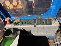 Scania R112 Truck with Crane and Saw