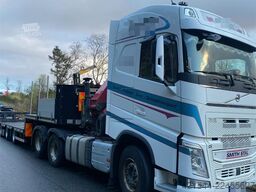 Volvo FH500 truck with a 24 t/m Palfinger crane