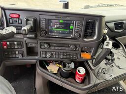 Scania R500 8x4 combination vehicle with a 71 t/m Fassi c