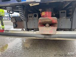 Scania R580 8x2 crane truck – 80 t/m Fassi crane with jib