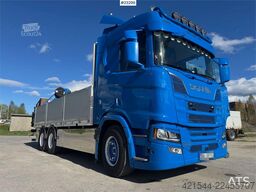 Scania R660 6x4 flatbed truck with rear-mounted 23 tonne-