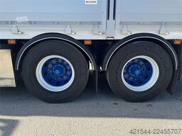 Scania R660 6x4 flatbed truck with rear-mounted 23 tonne-