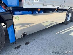 Scania R660 6x4 flatbed truck with rear-mounted 23 tonne-