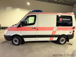 MERCEDES-BENZ Sprinter II 316 CDI L1*RTW*KTW*LIEGE*TRAGESTUHL