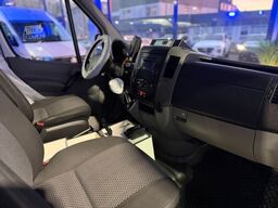 MERCEDES-BENZ Sprinter II 316 CDI L1*RTW*KTW*LIEGE*TRAGESTUHL