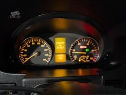MERCEDES-BENZ Sprinter II 316 CDI L1*RTW*KTW*LIEGE*TRAGESTUHL
