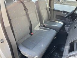 VW Transporter Kombi 1.9 TDI 300 9-Persoons APK 02...