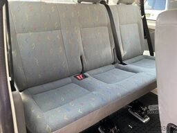 VW Transporter Kombi 1.9 TDI 300 9-Persoons APK 02...