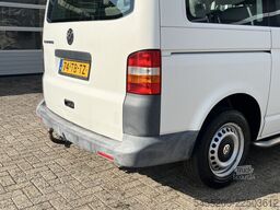 VW Transporter Kombi 1.9 TDI 300 9-Persoons APK 02...