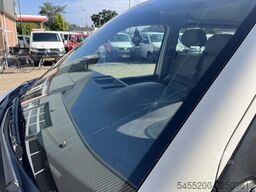 VW Transporter Kombi 1.9 TDI 300 9-Persoons APK 02...