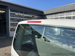 VW Transporter Kombi 1.9 TDI 300 9-Persoons APK 02...