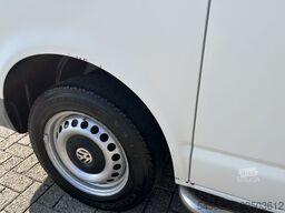 VW Transporter Kombi 1.9 TDI 300 9-Persoons APK 02...