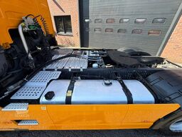 Volvo FH 420 Globetrotter 547.750KM Hydraulic NL Truc...