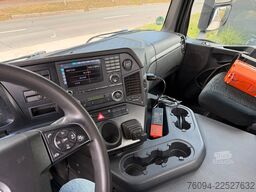 MERCEDES-BENZ Arocs 1832 4x2 Kipper Kran 13m FUNK AHK