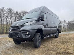 Zatvorena prikolica, visoka i duga Iveco MY24 IVECO DAILY 4x4 VAN 70S18H A8 WX -