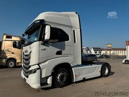 IVECO S-WAY 530 * RETARDER * 2 X TANK * ACC * WENIG KM