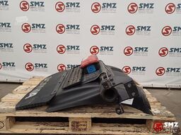 Scania Occ spatbord rechtsvooraan / linksachteraan met ho