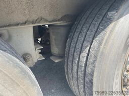 Schmitz Cargobull SAF AXLES, DISC BRAKES, VERY GOOD TIRES