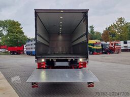 Scania P280 6x2*4 - Box - Loadlift - Low KM - Steering...